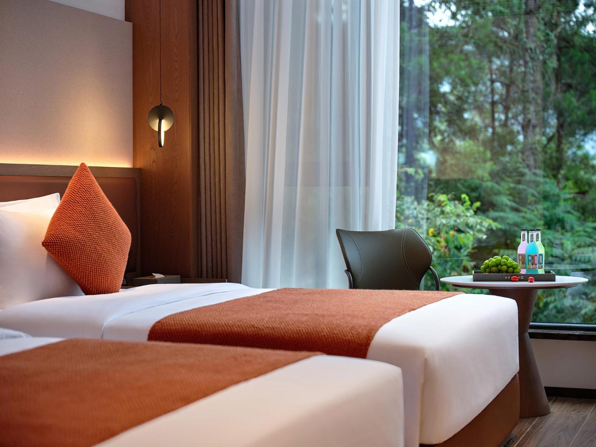 Zhangjiajie Utopia Hotel--Free One Way Pick Up Service Over 2 Nights Exteriör bild