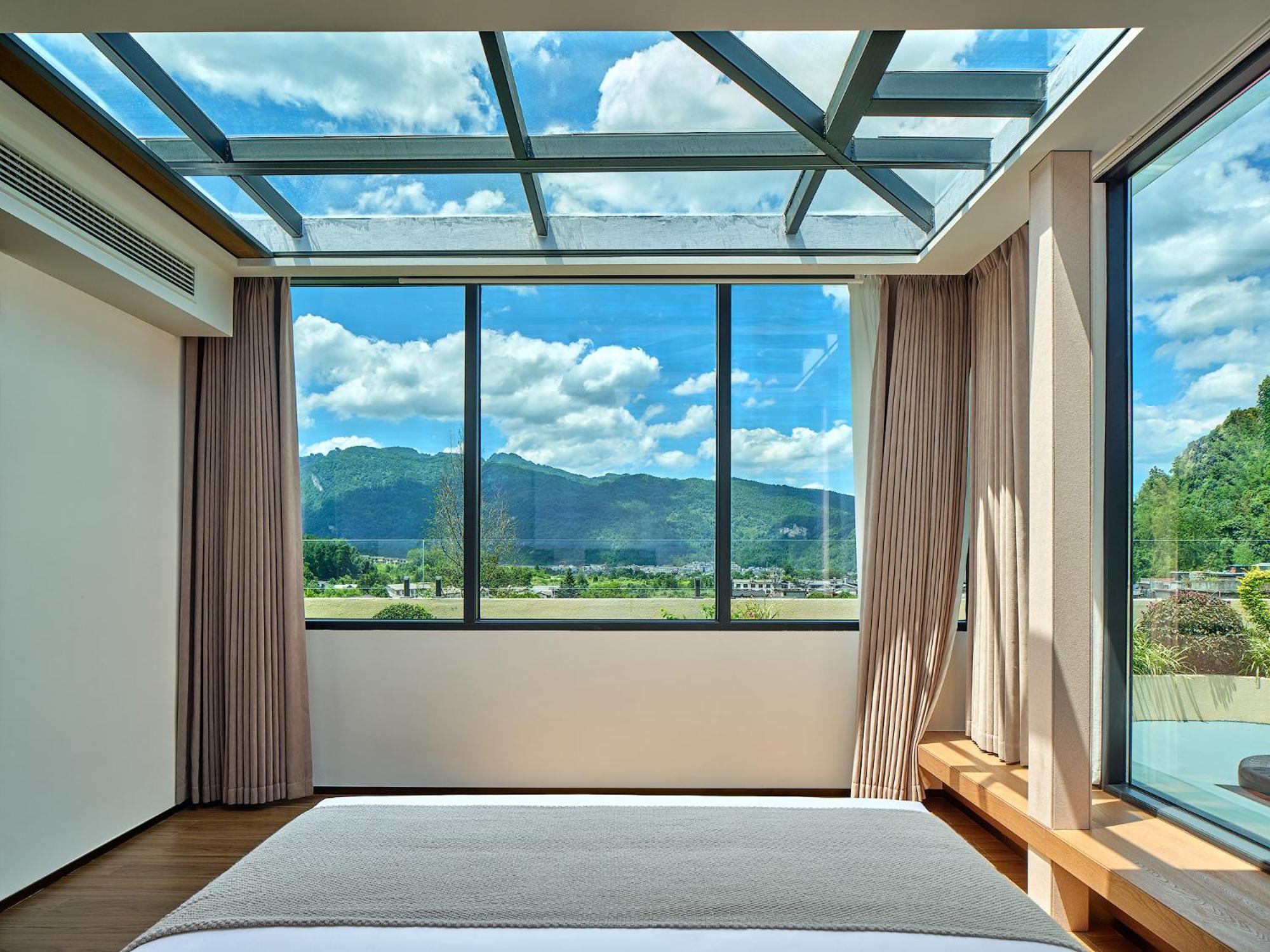 Zhangjiajie Utopia Hotel--Free One Way Pick Up Service Over 2 Nights Exteriör bild