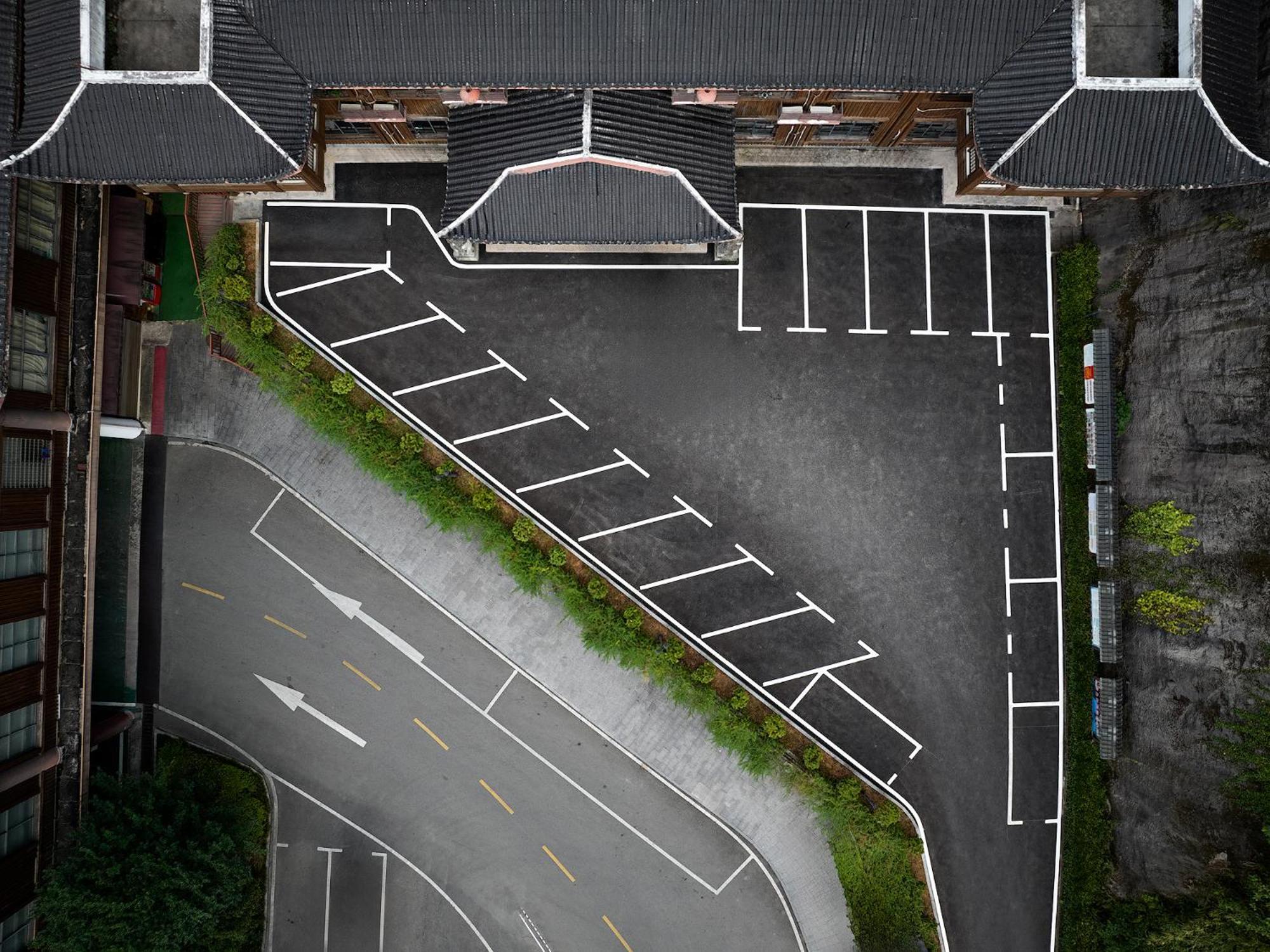 Zhangjiajie Utopia Hotel--Free One Way Pick Up Service Over 2 Nights Exteriör bild